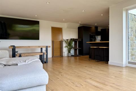 5 Apple Tree Close, Clehonger, Hereford, HR2 9TA
