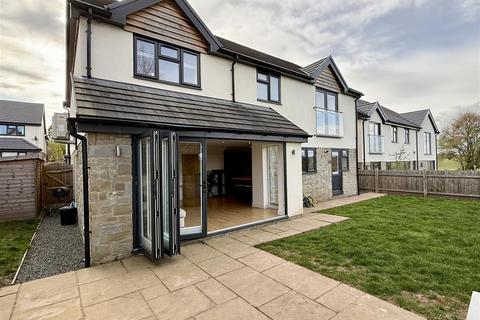 5 Apple Tree Close, Clehonger, Hereford, HR2 9TA