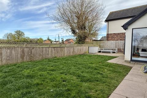 5 Apple Tree Close, Clehonger, Hereford, HR2 9TA