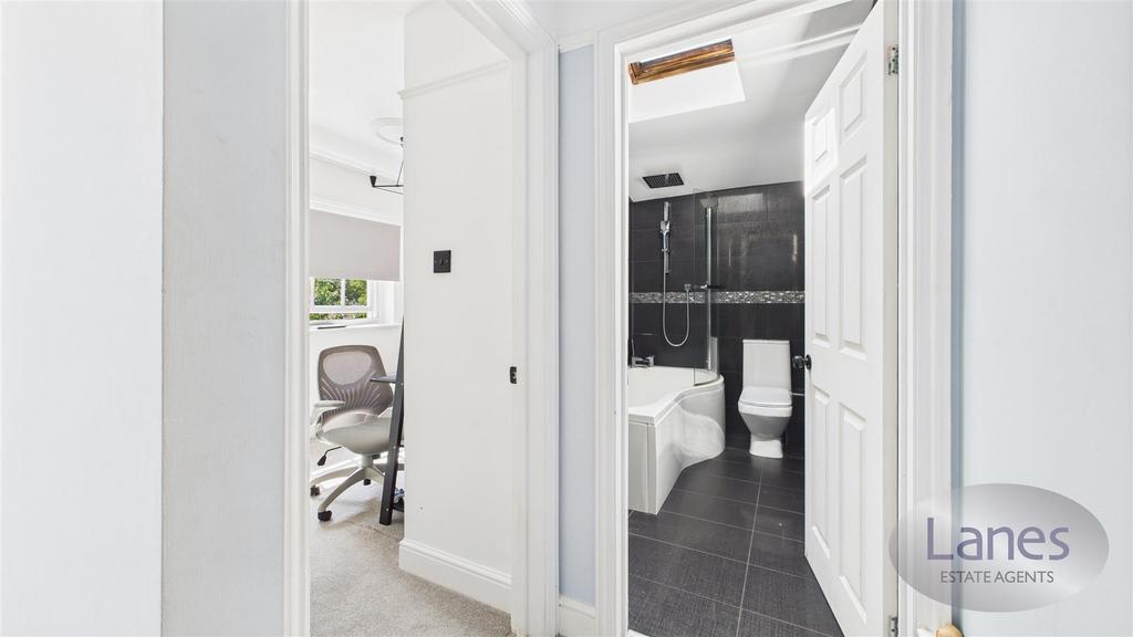 CAM03457 G0-PR0025-STILL008.jpg