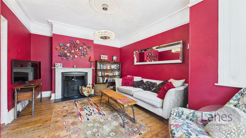 CAM03457 G0-PR0025-STILL003.jpg