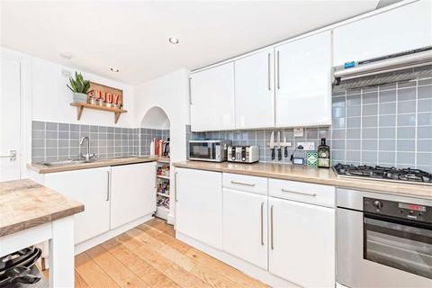 undefined, Kitto Road, London SE14