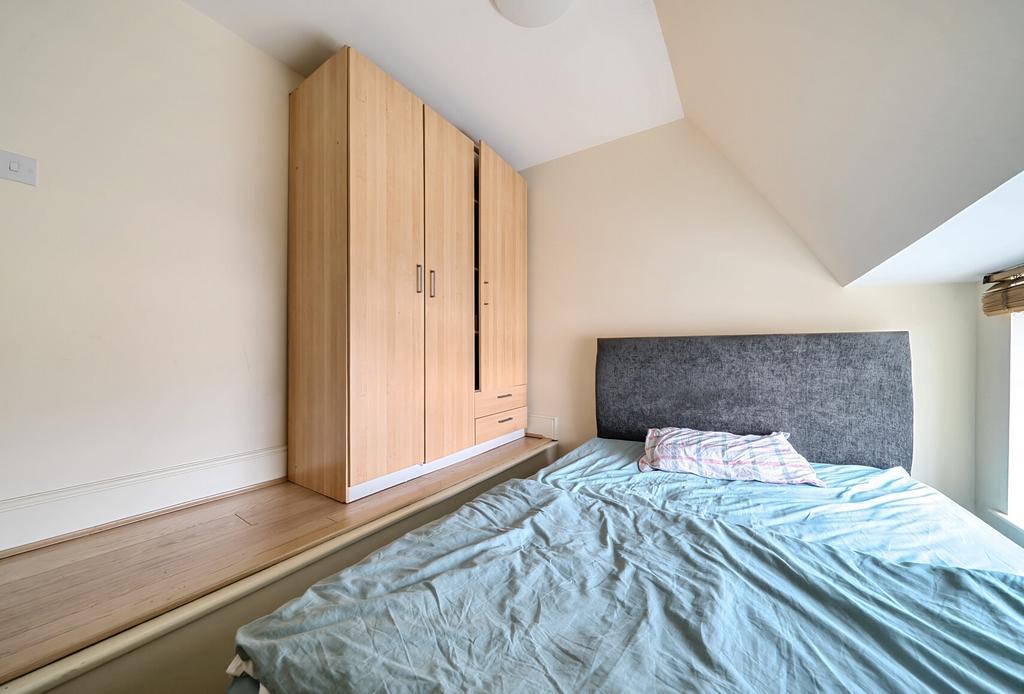1342971-4-68a5bed...
