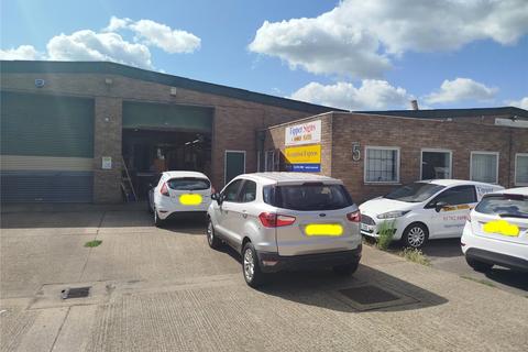 Industrial unit to rent - Featherby Way, Rochford, Essex, SS4