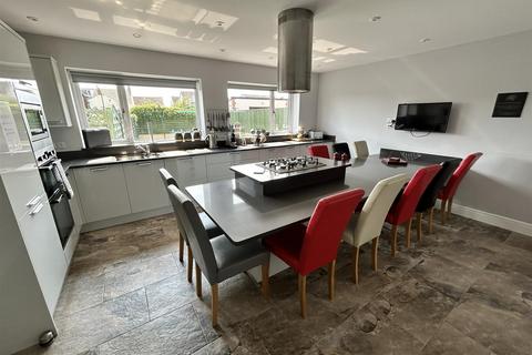 6 bedroom detached house for sale, Park Terrace, Burry Port