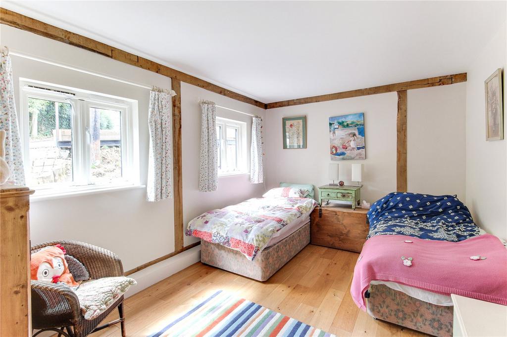 Courtyard Bedroom 2