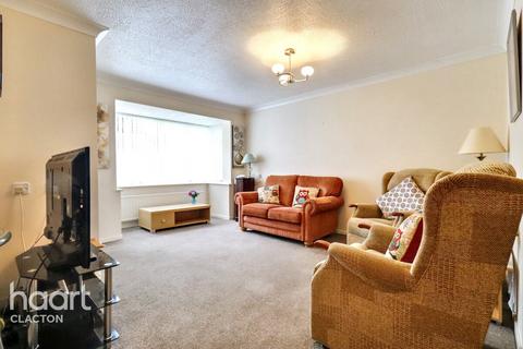 2 bedroom semi-detached bungalow for sale, Lyon Close, Clacton-On-Sea