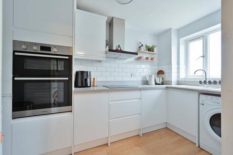undefined, Lewis House, Watford, WD18