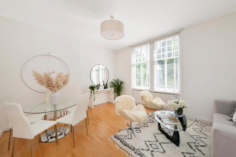 2 bedroom flat for sale, Fellows Road, London, NW3