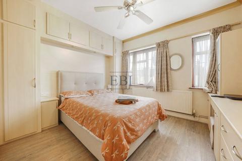 111 Mawney Road, Romford, RM7 7JA