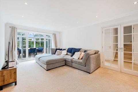 undefined, Lincolns Mead, Lingfield RH7