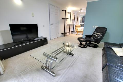 2 bedroom retirement property for sale, Rollesbrook Gardens, Southampton