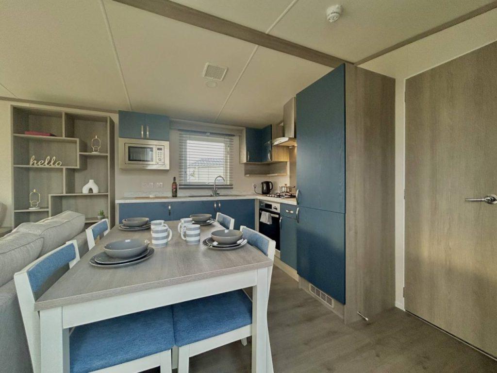 Regal Retreat Brad29110224 Dining 1