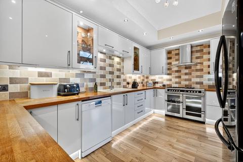 undefined, 18 London Road, Kilmarnock, KA3 7AQ