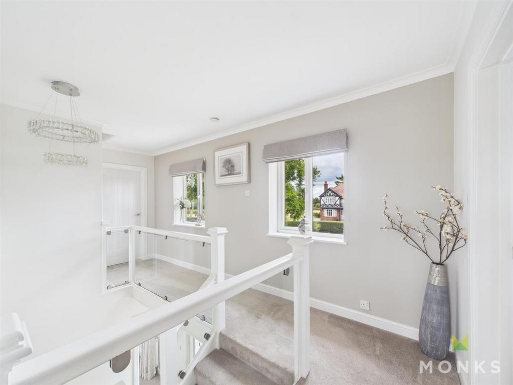 CAM01520 G0-PR0252-STILL001.jpg
