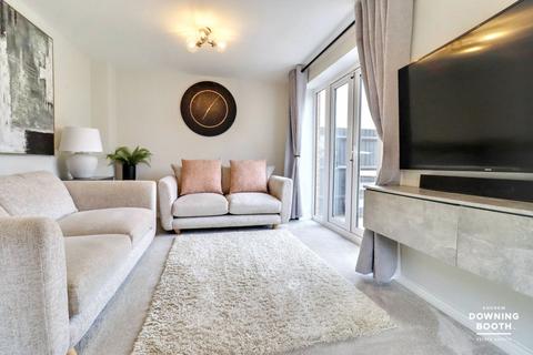 9 Carter Close, Tamworth, B79 8UE
