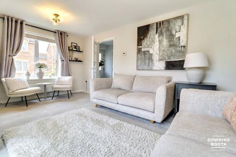 9 Carter Close, Tamworth, B79 8UE