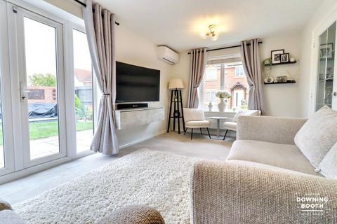 9 Carter Close, Tamworth, B79 8UE