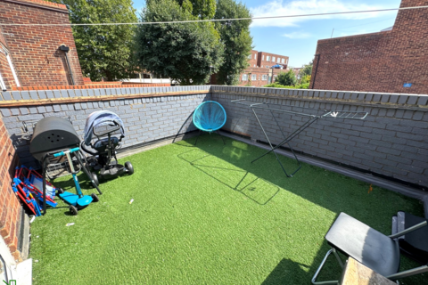 16 Folkestone Road, London, N18 2EN