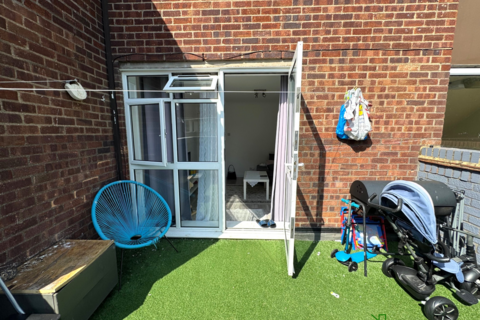 16 Folkestone Road, London, N18 2EN