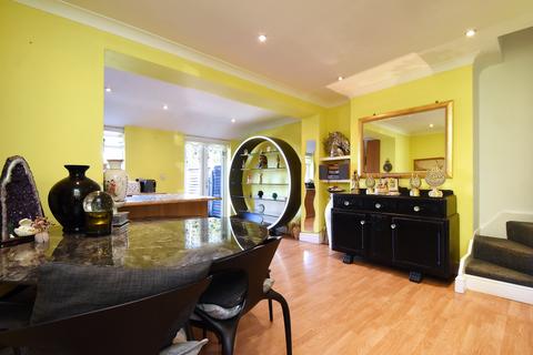 4 bedroom semi-detached house for sale, Mornington Avenue, Bromley, Kent, BR1