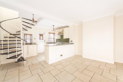 1 bedroom end of terrace house for sale, Mill Street, Newport Pagnell, Buckinghamshire, MK16