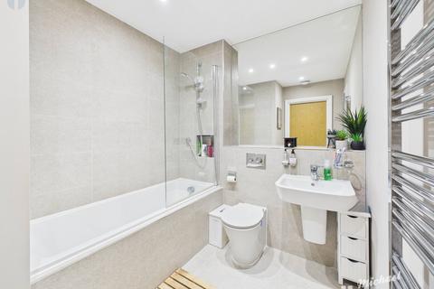 2 bedroom apartment for sale, The Arc, Exchange Street, Aylesbury, Buckinghamshire