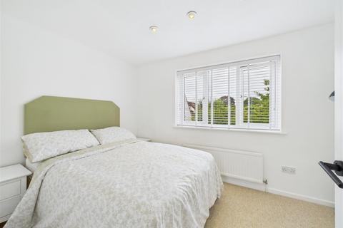 58 Cambridge Road, West Molesey, KT8 2AX
