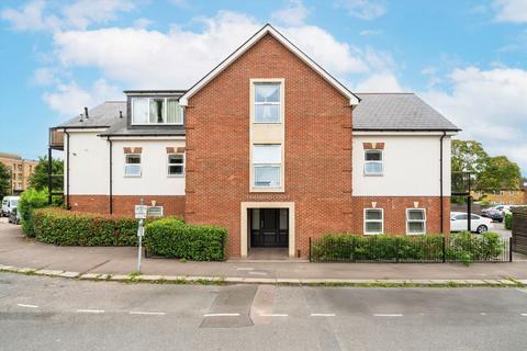 Sanders Lane, London NW7