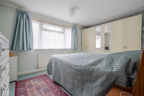 undefined, Wolf Lane, Windsor