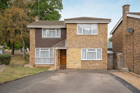 4 bedroom detached house for sale, Wolf Lane, Windsor