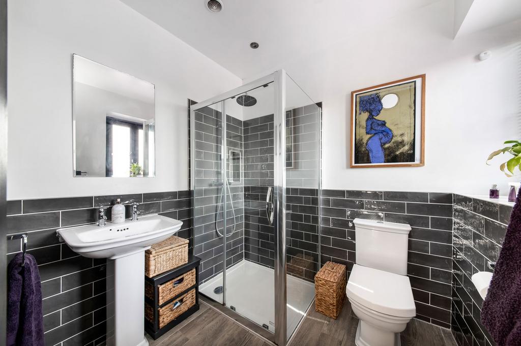 Bedroom one en suite