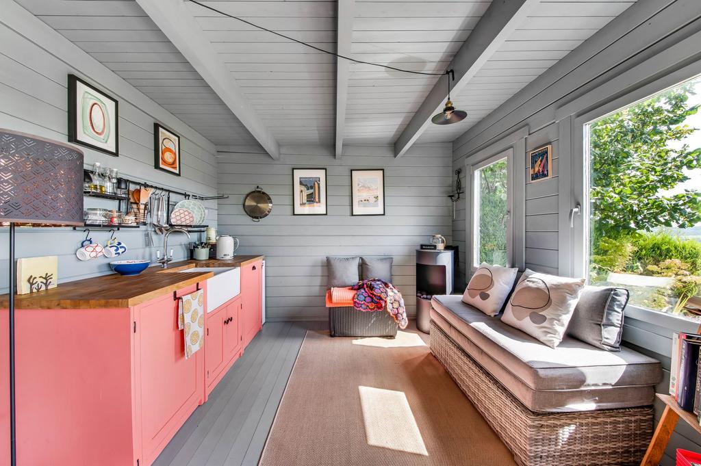 Summer house