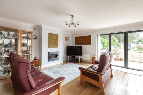 156 Cranham Gardens, Upminster, RM14 1JT