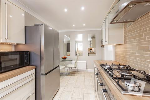 156 Cranham Gardens, Upminster, RM14 1JT