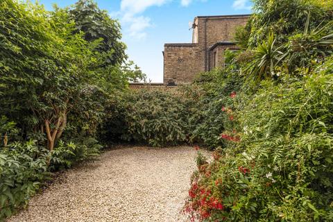 22 Tyssen Road, London, N16 7LX