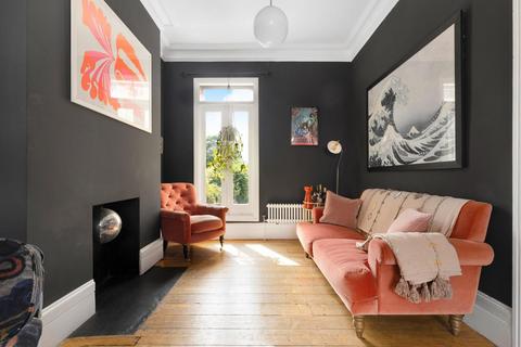 22 Tyssen Road, London, N16 7LX
