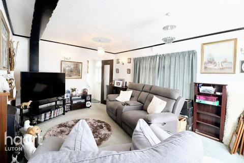 2 bedroom park home for sale, Little Meadow, Woodside Park Home, Woodside