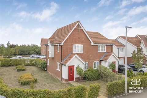 undefined, Five Oaks Lane, Chigwell