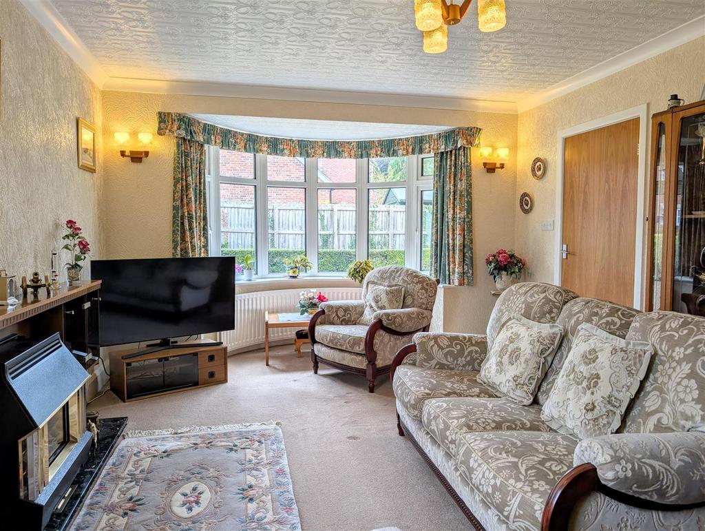 PXL 20250821 100357387.MP~2.jpg