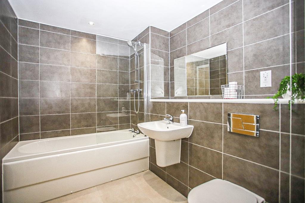Apartment in Newcastle upon Tyne, Tyne and Wear - More