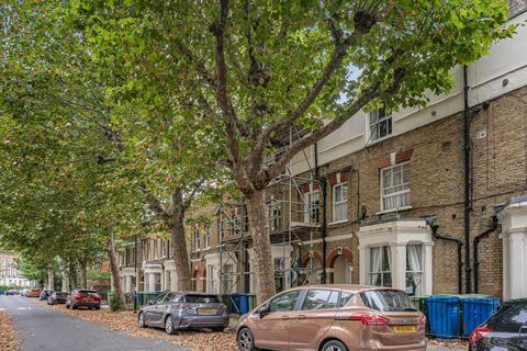 3 bedroom flat for sale, Grosvenor Park, London, SE5