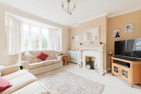 98 Pams Way, Epsom, KT19 0HP