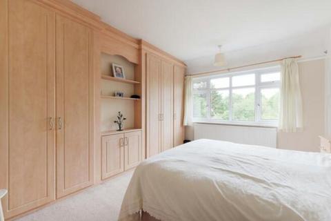 98 Pams Way, Epsom, KT19 0HP