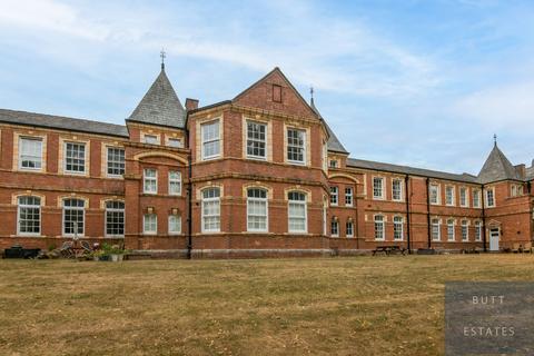 30, South Grange Clyst Heath, Exeter, EX2 7EY