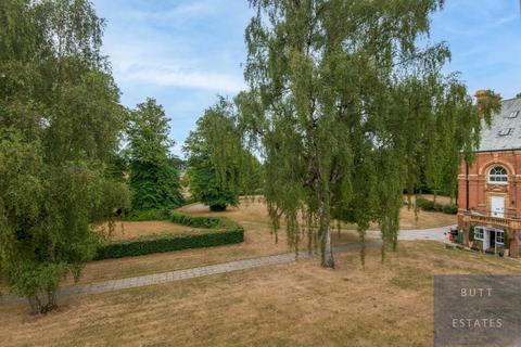 30, South Grange Clyst Heath, Exeter, EX2 7EY