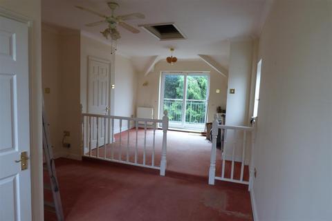 86 Cotswold Road, Chipping Sodbury, Bristol, BS37 6DS
