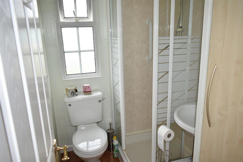 Bathroom.JPG