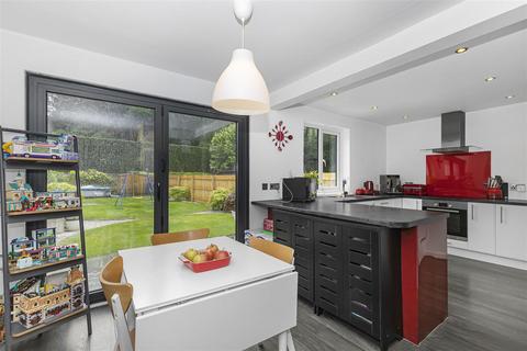 124 Badminton Road, Coalpit Heath, Bristol, BS36 2SZ