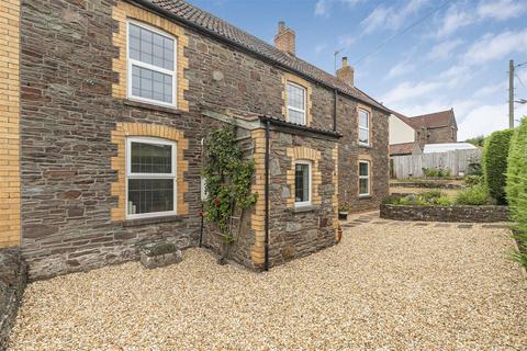 4 bedroom cottage for sale